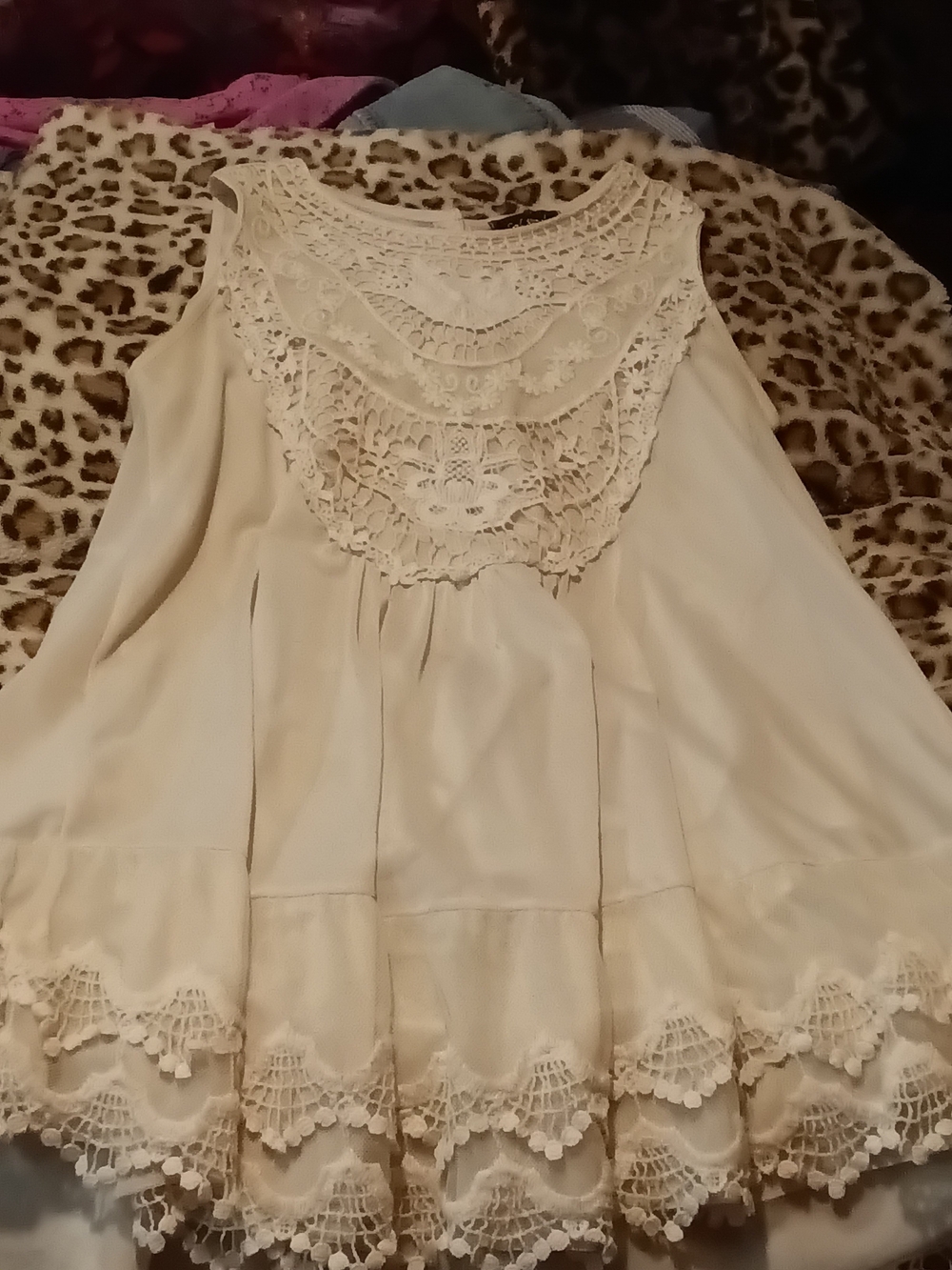 Cream Crochet-Trim Sleeveless Camisole
